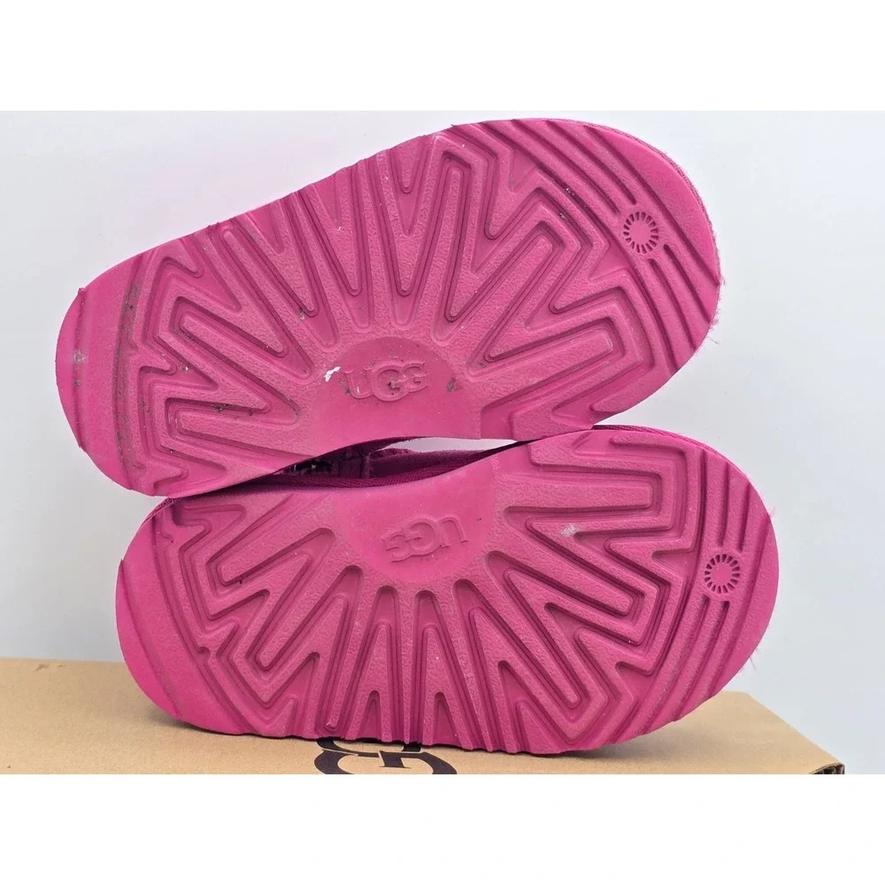 UGG Kids Mini Boot in Hot Pink